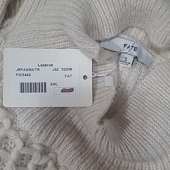 Fate Sweater Knit Chunky Beige Fringe Tassel Boho Western Size Small NWT - Picture 8 of 9
